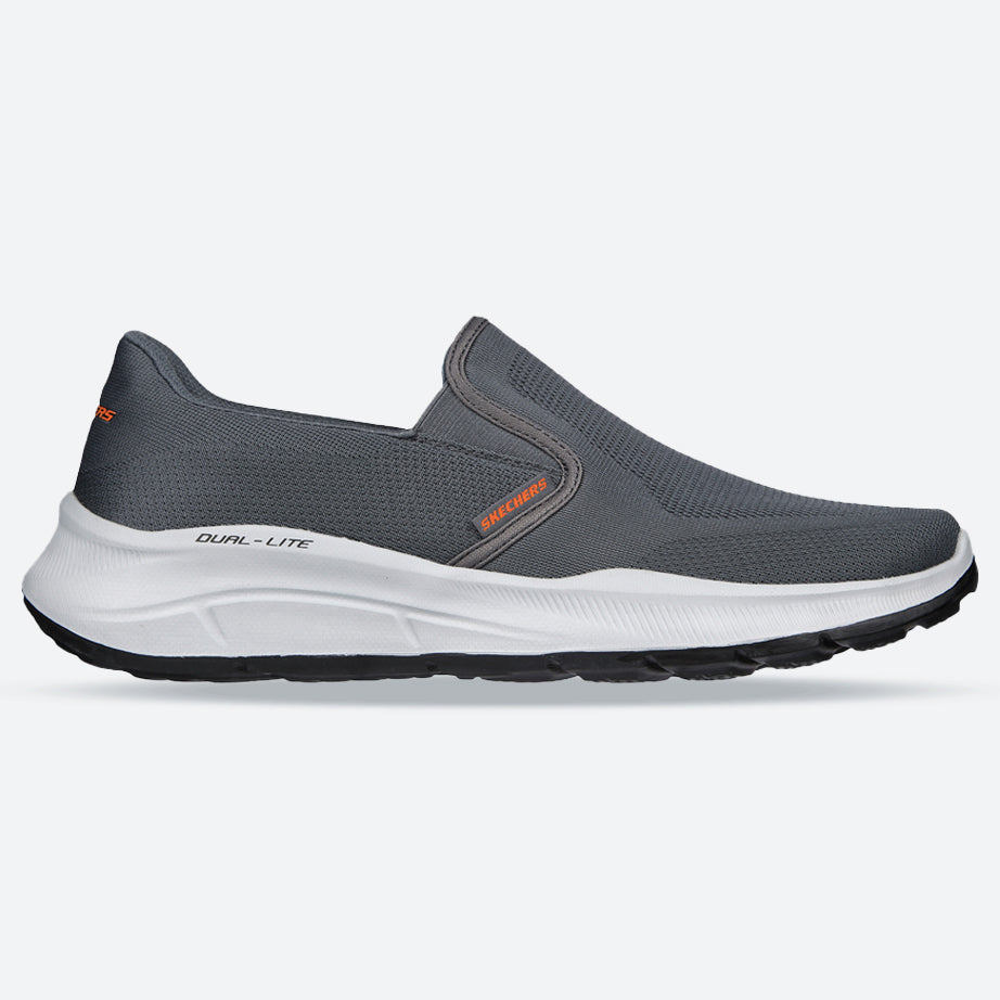 Men's Wide Fit Skechers 232516WW Equalizer 5.0 Grand Legacy Trainers
