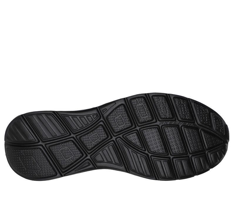 Men's Wide Fit Skechers 232515 Equalizer 5.0 Persistable Trainers - Black