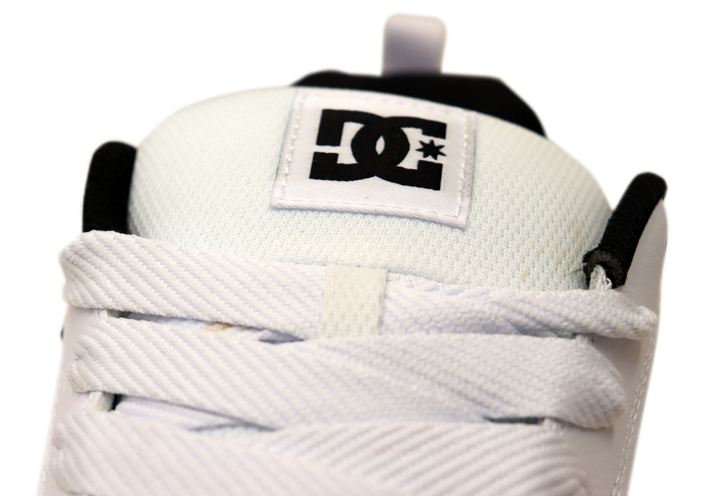 DC Shoes Mens Court Graffik Leather Lace Up Shoes White Black Black