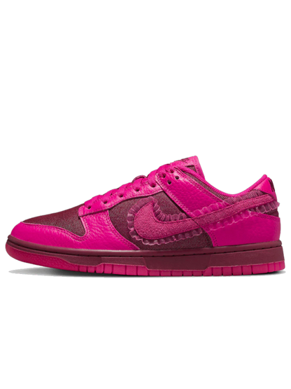 Nike Dunk Low Valentine's Day (2022)