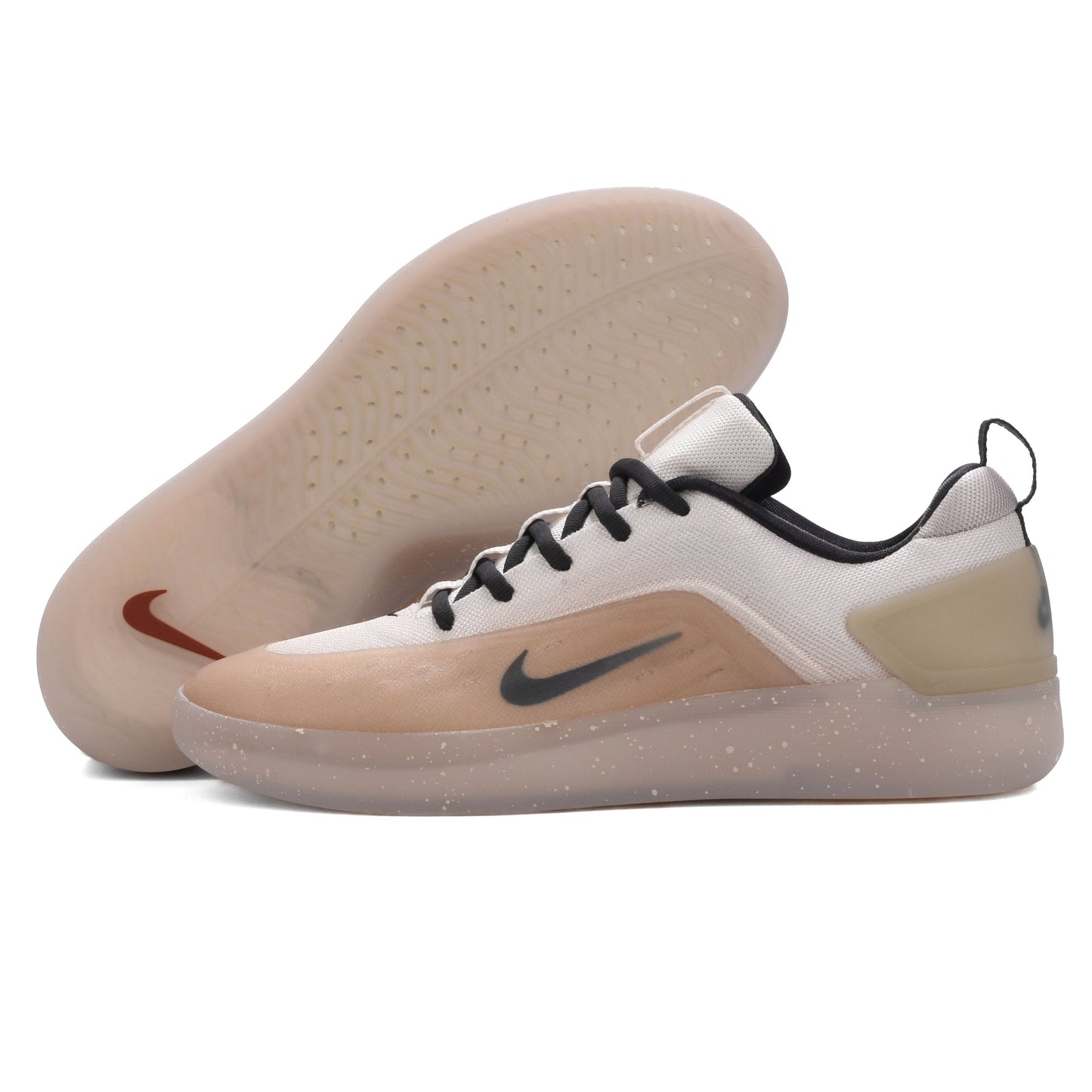 Nike SB - Zoom Nyjah 4 (Desert Khaki/Dark Smoke Grey)