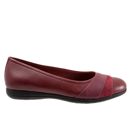 Trotters Danni T2155-601 Womens Red Leather Slip On Ballet Flats Shoes