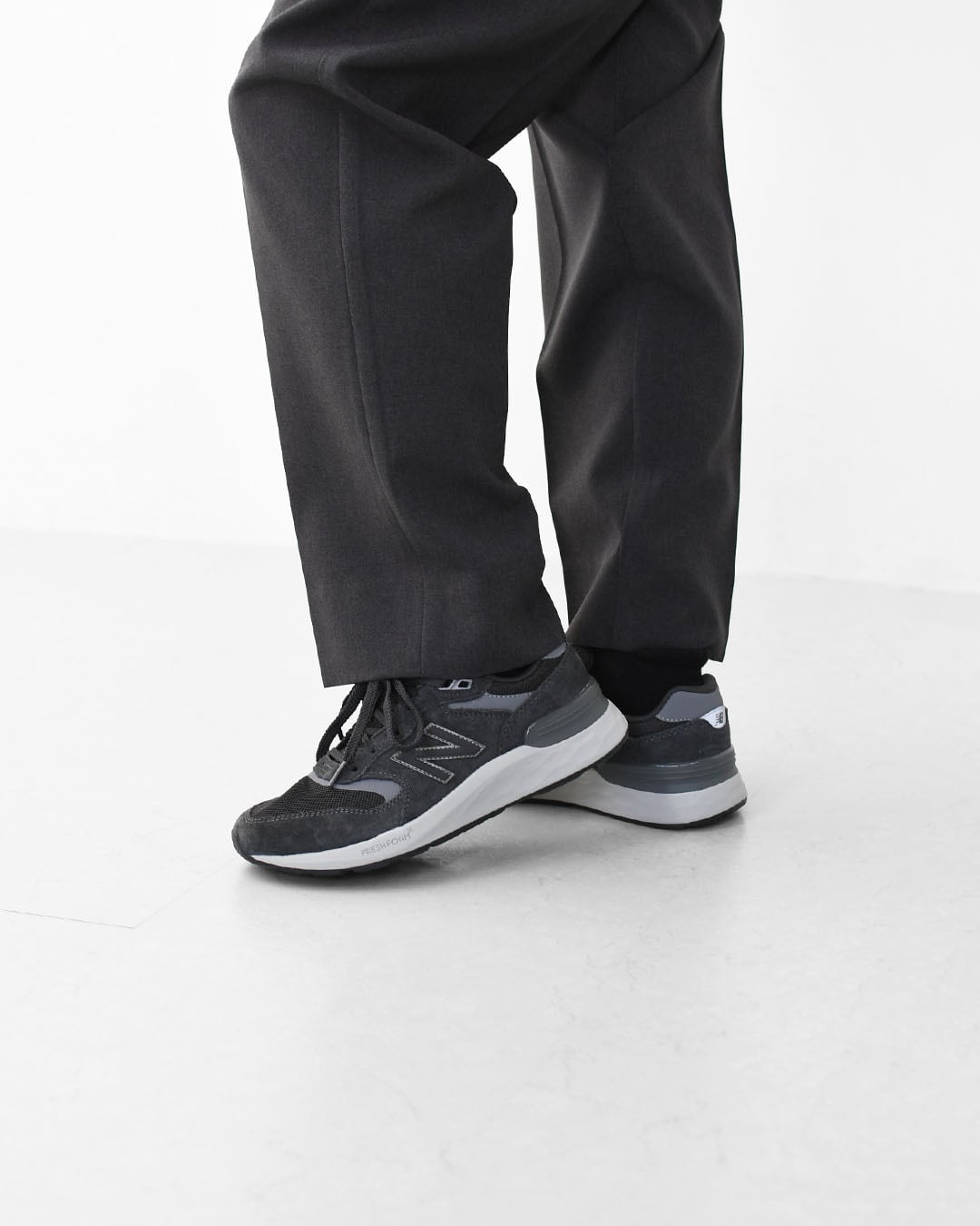 Men's Wide Fit New Balance MW880BA7 Walking/Running Trainers - Fresh Foam