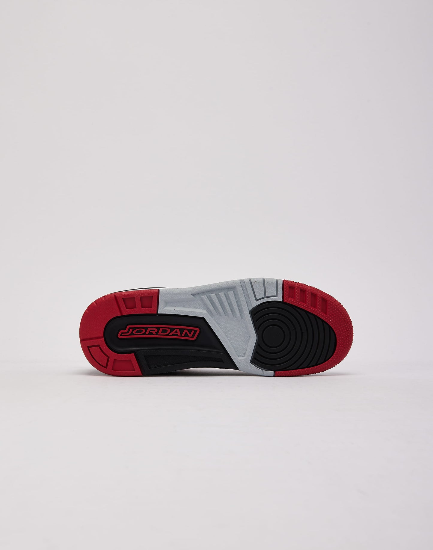Jordan Spizike Low Grade-School